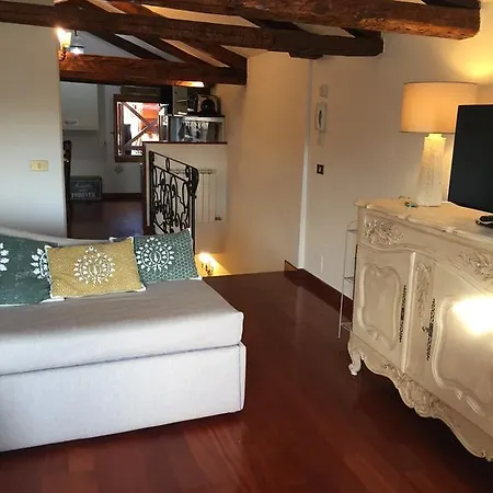 Terrazza Sui Tetti Lägenhet *